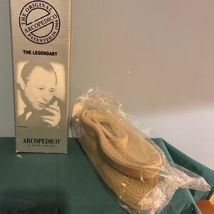 Arcopedico Beige Women's Shoes